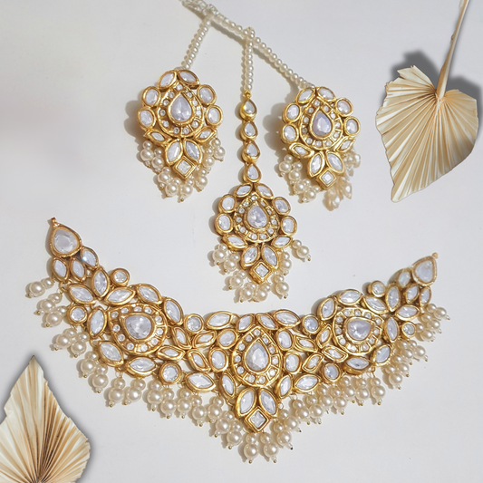 Elegant Off-White Kundan Bridal Set